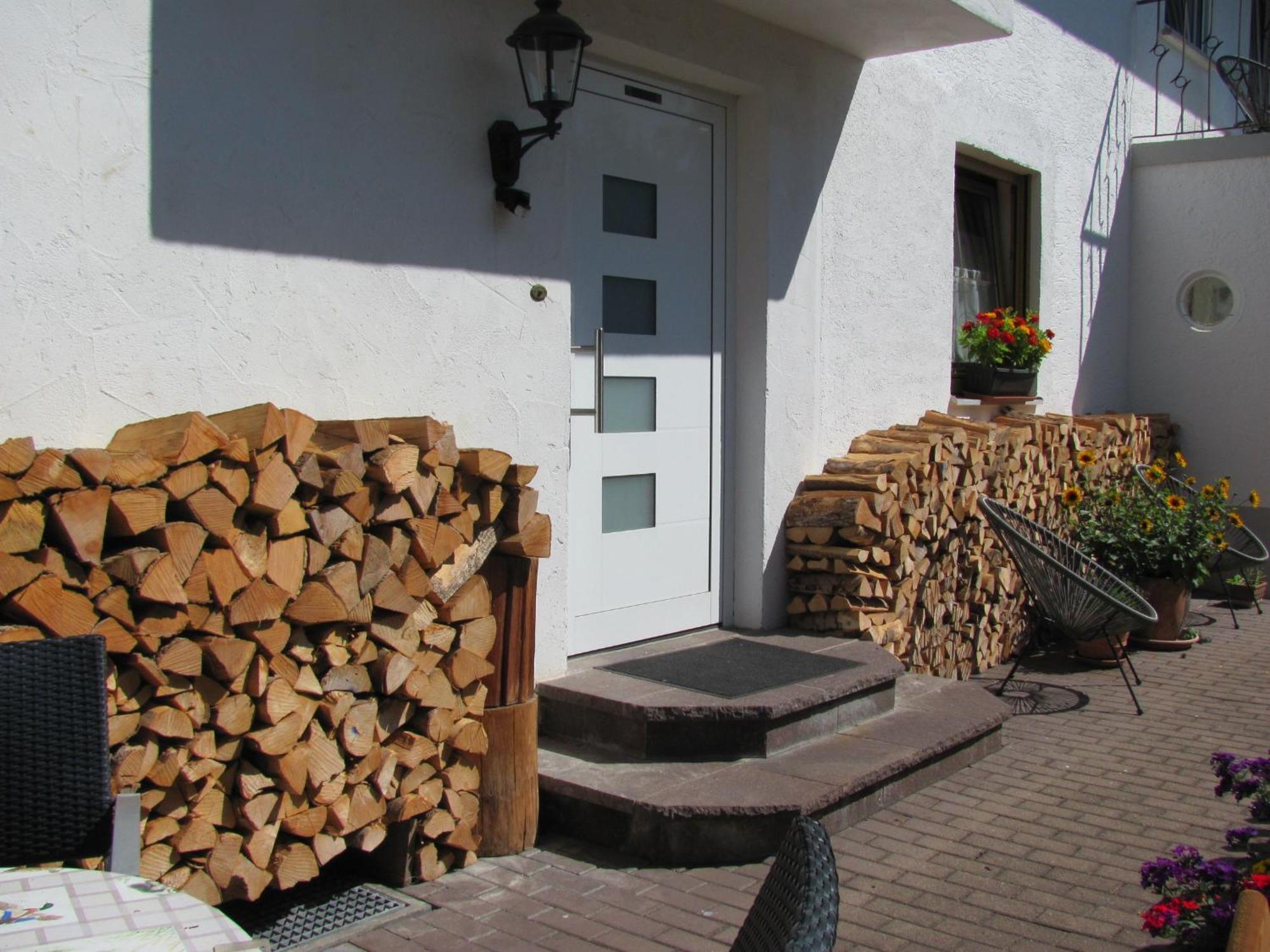 #7 Ferienhaus Mit Schlossblick Trunkelsberg Fuer Max 6 Personen,Kueche Komplett Eingerichtet, 2 Baeder 3 Schlafzimmer Top-Ausstattung Экстерьер фото